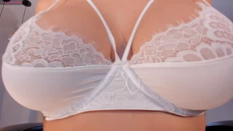  Im Marie Jane  online show from December 19, 3:19 pm