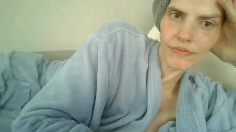 Snapshot of mariejojo chatting on June 13, 2:15 pm Mariejojo online show from June 13, 2:15 pm