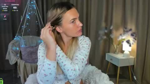 Mariel online show from October 1, 1:33 am