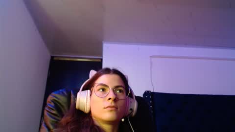 Mariie online show from February 16, 5:26 pm