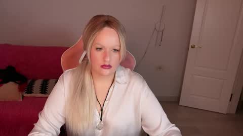 Snapshot of mariemlui chatting on October 11, 11:09 am mariemlui online show from October 11, 11:09 am