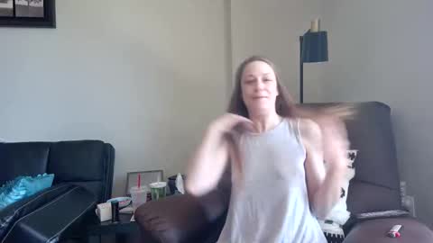 Snapshot of mariewaters chatting on May 26, 3:08 pm Marie Ann Waters online show from May 26, 3:08 pm