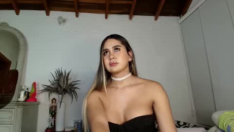 Snapshot of marihana_one1 chatting on January 28, 3:36 am Marihana online show from January 28, 3:36 am