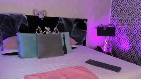 Snapshot of mariianna_lopez_ chatting on October 17, 4:20 pm Mariana online show from October 17, 4:20 pm