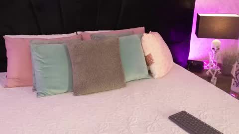 Snapshot of mariianna_lopez_ chatting on February 26, 6:18 pm Mariana online show from February 26, 6:18 pm