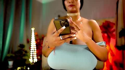 Snapshot of mariicha chatting on January 5, 10:10 am Nikita - Scroll down and read my bio please. New Pictures in Bio online show from January 5, 10:10 am