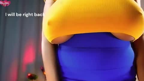 Snapshot of mariicha chatting on February 17, 6:09 am Nikita - Scroll down and read my bio please. New Pictures in Bio online show from February 17, 6:09 am