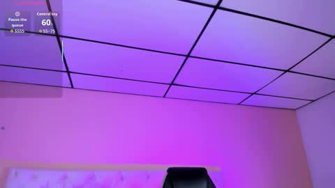 mariie_tayy online show from October 12, 8:30 pm