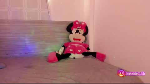 Snapshot of marijaneh chatting on December 2, 12:51 pm Luna Dulk online show from December 2, 12:51 pm