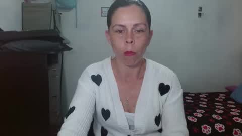 Snapshot of marilyn_xxxx chatting on February 21, 10:22 pm Marilyn online show from February 21, 10:22 pm