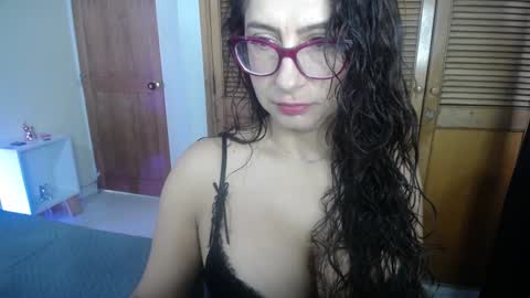 Snapshot of marilynetthan chatting on January 2, 12:57 pm marilynetthan online show from January 2, 12:57 pm