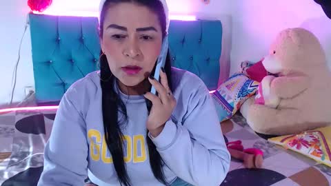 MarilynRoxy online show from January 14, 5:02 am
