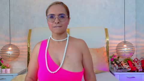 Snapshot of marilynvega77 chatting on May 26, 8:49 pm Marilyn Vega online show from May 26, 8:49 pm