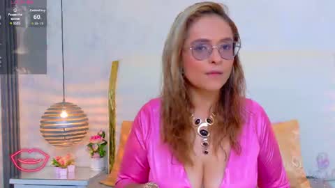 Snapshot of marilynvega77 chatting on June 28, 9:32 pm Marilyn Vega online show from June 28, 9:32 pm