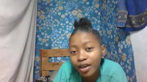 Snapshot of marinagold69 chatting on May 10, 7:57 am marinagold69 online show from May 10, 7:57 am