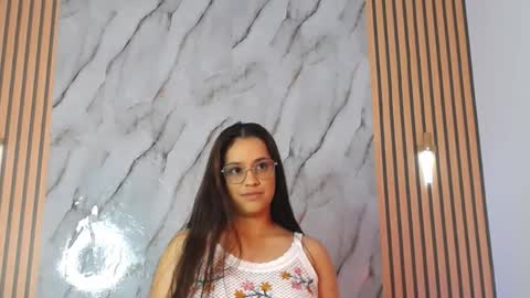 Snapshot of marinella16 chatting on October 29, 9:27 pm Marinella16 online show from October 29, 9:27 pm