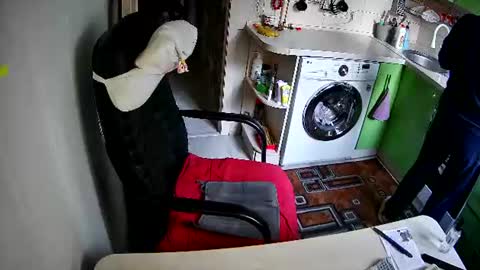 MarinettaQhot online show from October 20, 6:25 am