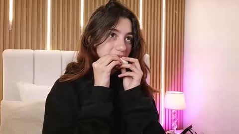 marinette online show from February 19, 12:45 pm