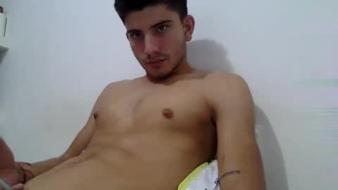 Snapshot of mariobrosss517470 chatting on December 19, 10:32 pm mariobrosss517470 online show from December 19, 10:32 pm