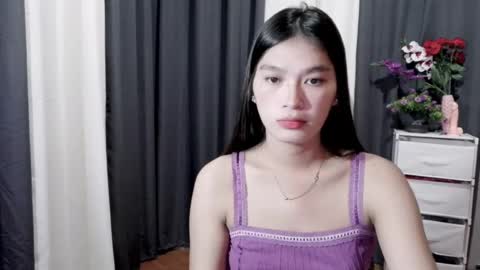 Snapshot of mariposa_zzz chatting on June 13, 3:43 pm ashley online show from June 13, 3:43 pm