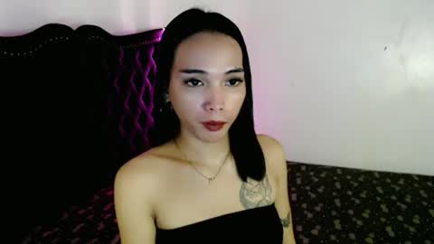 Snapshot of marishkafoxx chatting on April 3, 12:41 am marishka online show from April 3, 12:41 am