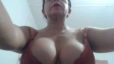 mariska_69 online show from February 26, 11:59 pm