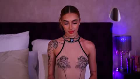Snapshot of marissafox chatting on June 22, 5:15 am Marissa online show from June 22, 5:15 am