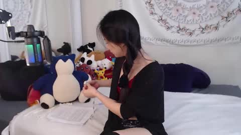 MarissaPeach online show from June 8, 1:33 pm