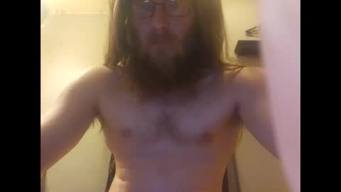Snapshot of marius02385 chatting on April 17, 12:46 am marius02385 online show from April 17, 12:46 am
