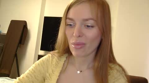 Snapshot of mariwell chatting on April 11, 12:31 pm mariwell online show from April 11, 12:31 pm