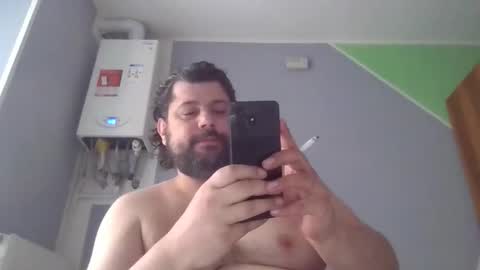 Snapshot of mark2985555 chatting on April 11, 9:02 am mark2985555 online show from April 11, 9:02 am