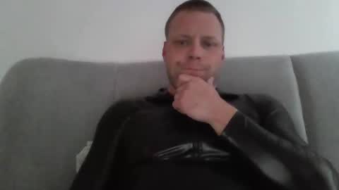 Snapshot of mark_88_chat chatting on April 19, 7:29 am Mark88 online show from April 19, 7:29 am