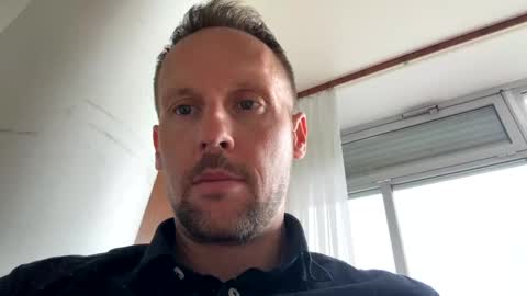 Mark online show from April 21, 10:54 am