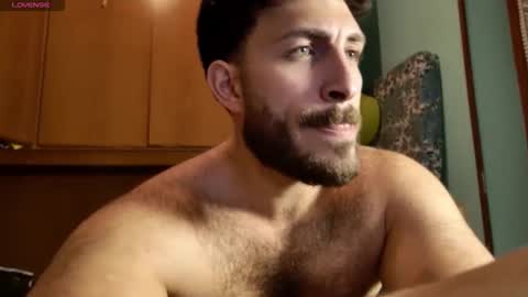 Snapshot of mark_ariete chatting on May 18, 9:42 pm mark_ariete online show from May 18, 9:42 pm