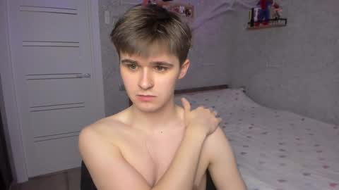 Snapshot of mark_bearcub chatting on January 7, 7:28 pm Mark online show from January 7, 7:28 pm