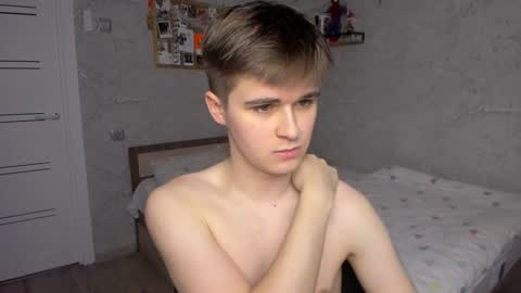 Snapshot of mark_bearcub chatting on January 25, 6:57 pm Mark online show from January 25, 6:57 pm