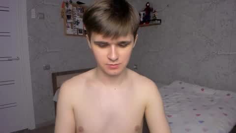 Snapshot of mark_bearcub chatting on February 1, 5:07 am Mark online show from February 1, 5:07 am