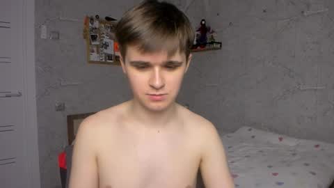 Snapshot of mark_bearcub chatting on February 1, 8:08 am Mark online show from February 1, 8:08 am