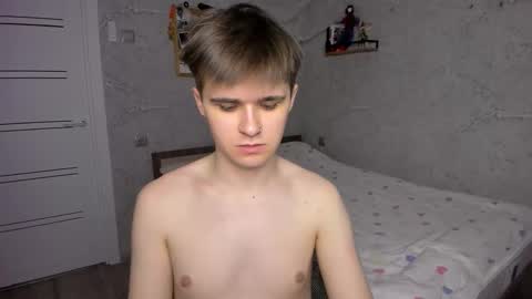 Snapshot of mark_bearcub chatting on February 26, 11:04 pm Mark online show from February 26, 11:04 pm