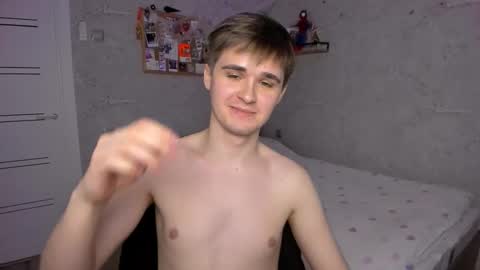 Snapshot of mark_bearcub chatting on March 4, 8:49 pm Mark online show from March 4, 8:49 pm