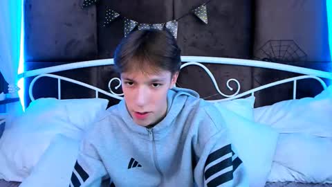 Mark online show from November 2, 11:23 am