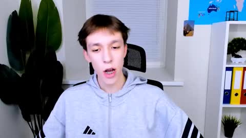 Mark online show from December 5, 3:52 pm