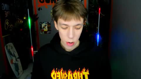 Mark online show from December 14, 11:04 am