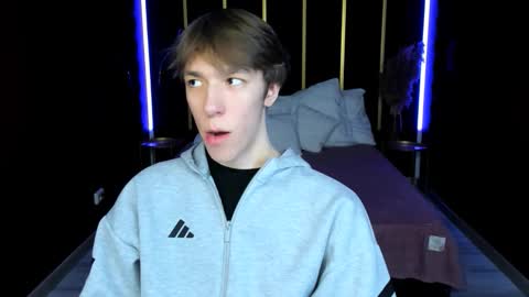 Mark online show from March 6, 4:03 pm