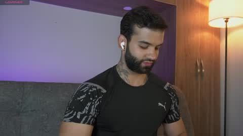 Mark online show from April 9, 1:05 am