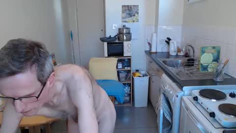 Snapshot of mark_islington chatting on March 21, 10:42 am mark_islington online show from March 21, 10:42 am