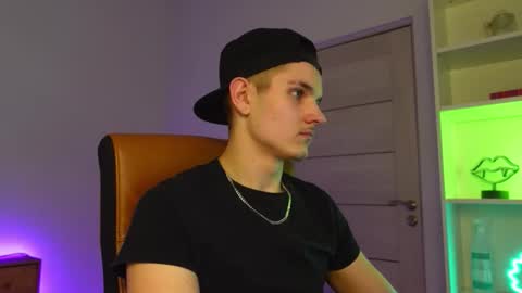 Snapshot of mark_karson chatting on February 8, 5:27 pm MARK KARSON online show from February 8, 5:27 pm