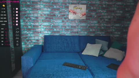 Mark online show from February 4, 10:45 pm