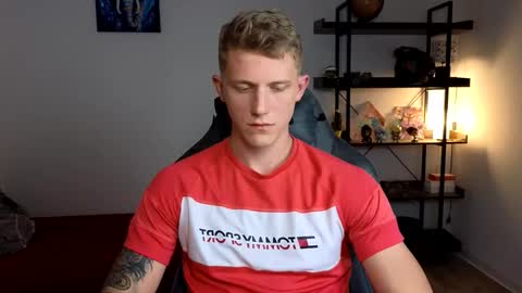 mark_shturman online show from October 18, 4:08 pm