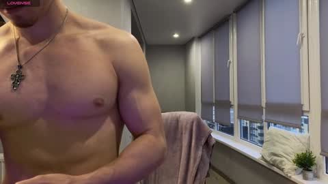 Mark online show from January 3, 1:58 pm